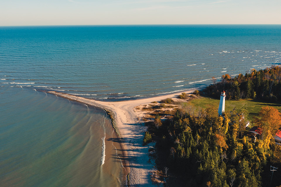 One of the lighthouses along Michigan’s northeast shore (photo courtesy of Alpena Area Convention & Visitors Bureau) One of the lighthouses along Michigan’s northeast shore (photo courtesy of Alpena Area Convention & Visitors Bureau)